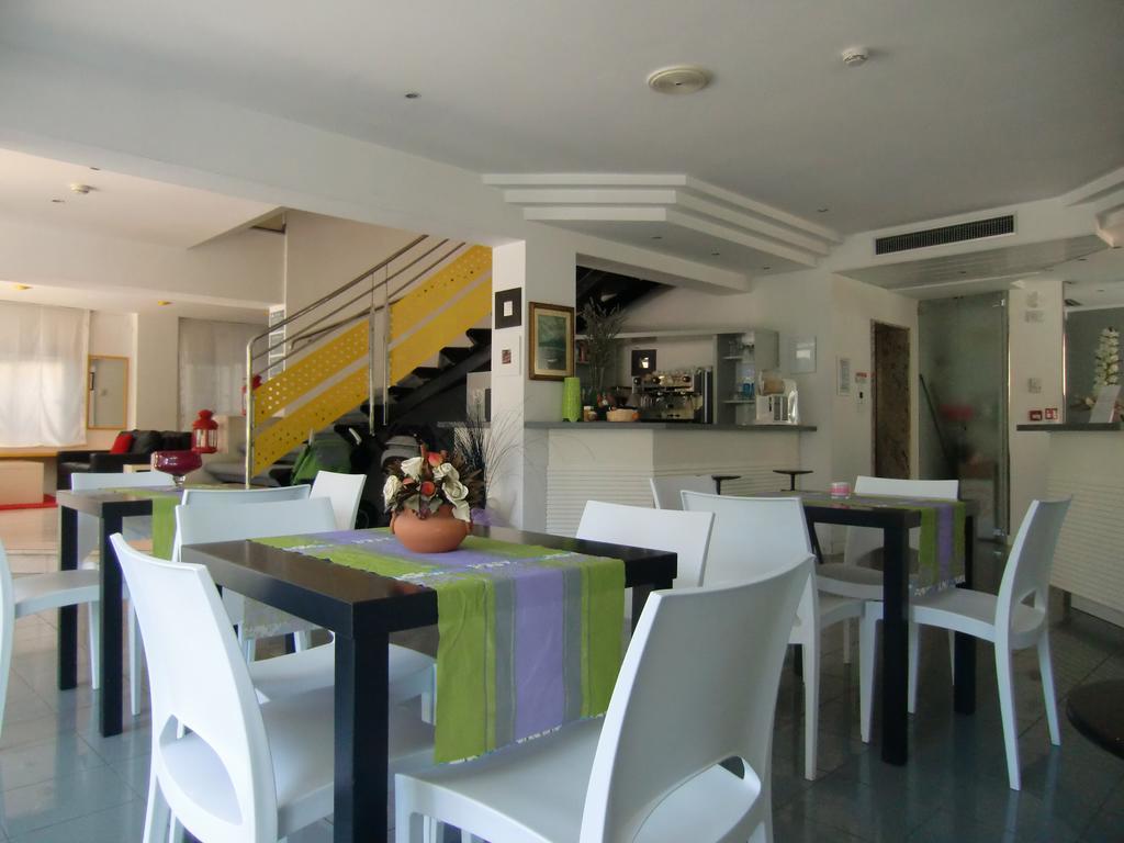Hotel Desire' Riccione Exterior foto